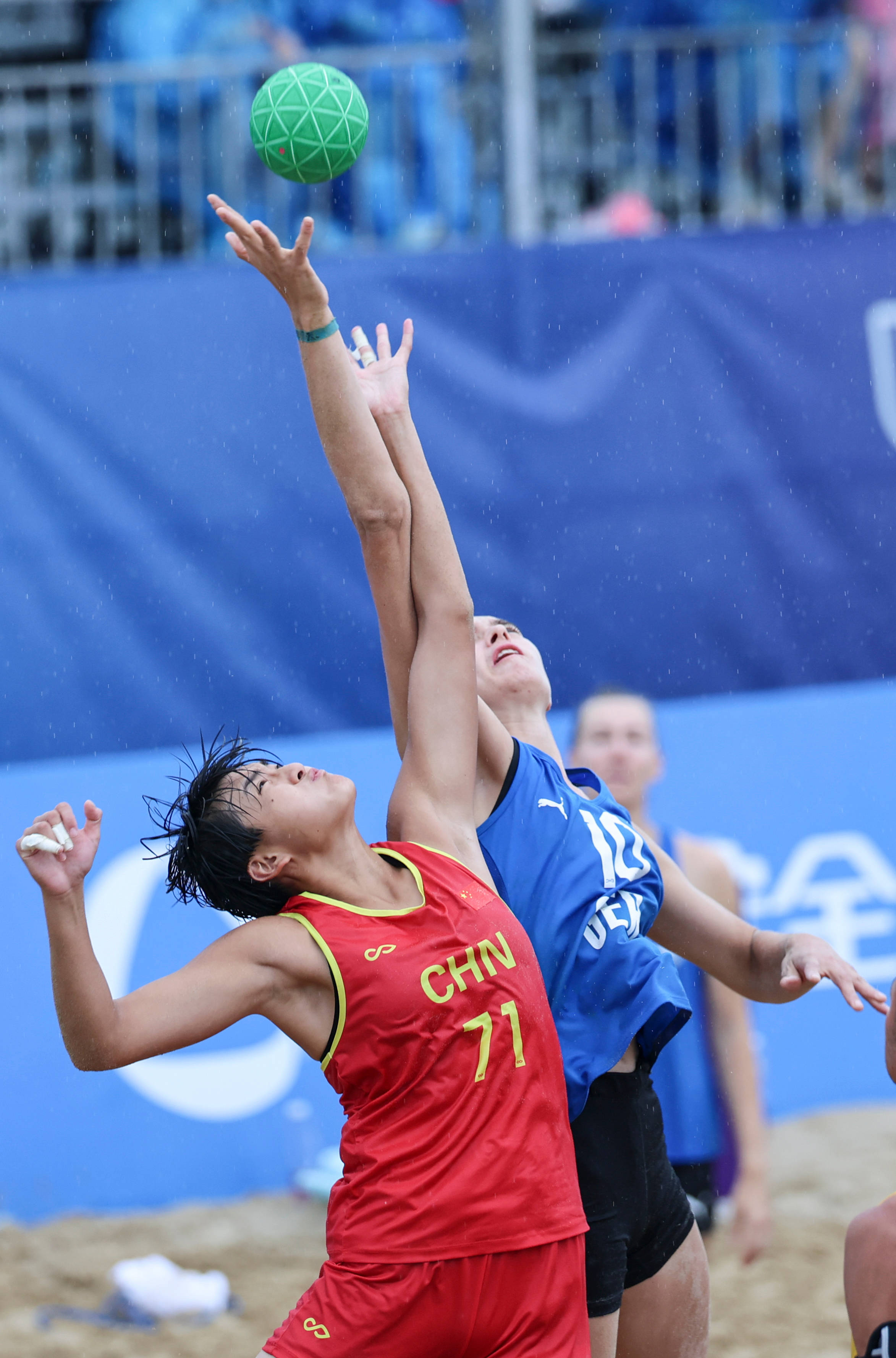 （成都世运会）沙滩手球——女子四分之一决赛：中国队不敌德国队